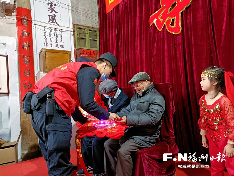 连江：志愿服务暖人心 架起警民“连心桥”