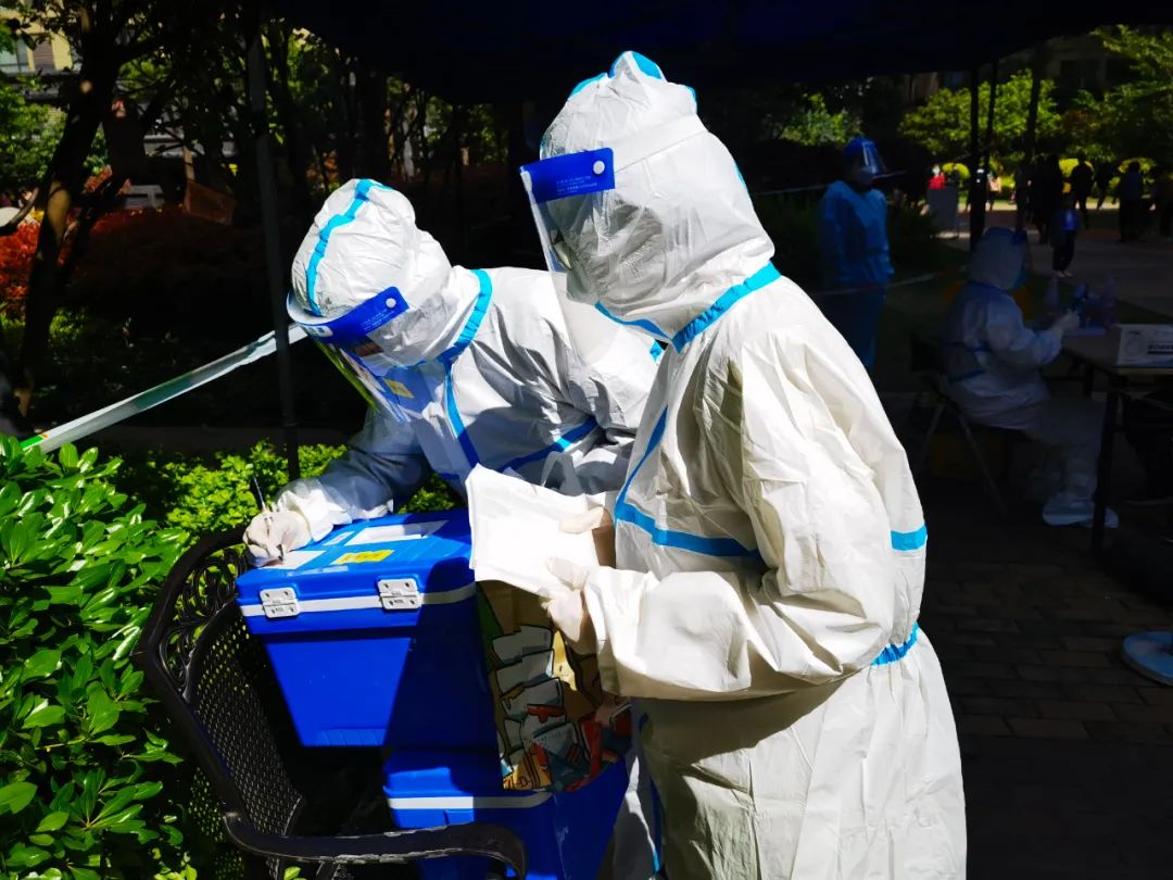 “很快，很满意！”今天，市民为高新区的核酸检测点赞