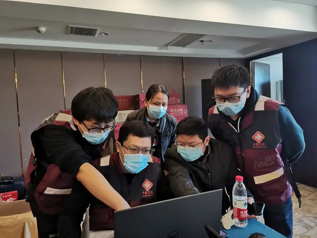 你以为这是在查户口？其实是“福尔摩斯”现身福州！