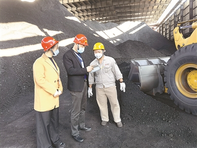 利用期权等手段大搞利益输送 揭开靠企吃企隐身衣