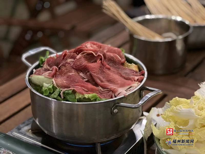 追新看点｜放假了！微信群又在讨论去哪儿“露营”了