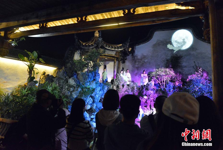 福州三坊七巷推出“庭院艺夏”沉浸式演艺