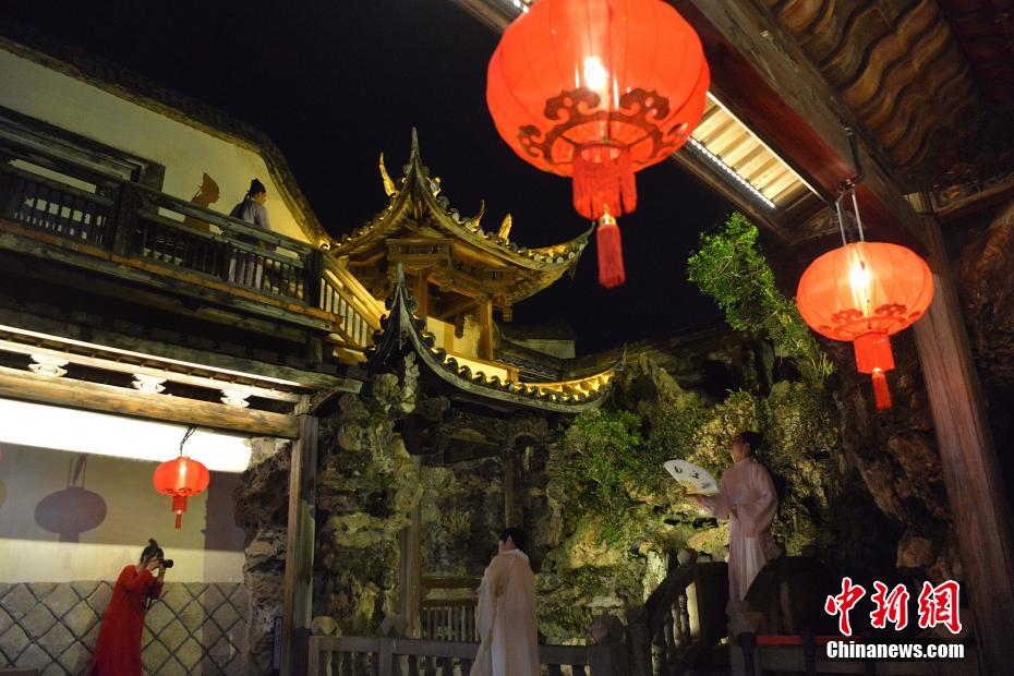 福州三坊七巷推出“庭院艺夏”沉浸式演艺
