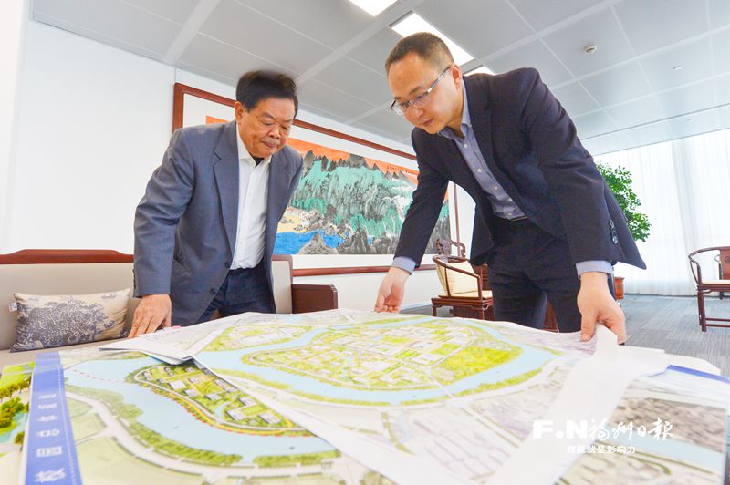 30年·30人丨曹德旺：专心做玻璃 诚心育人才