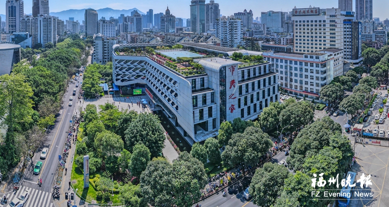 晚报新读｜“秒批”新速度 尽享“云端福”