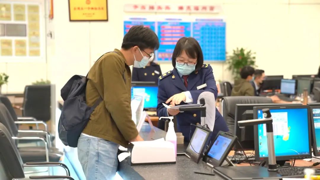 30年·30事丨从“一栋楼”到“一个窗” 福州政务服务持续优化