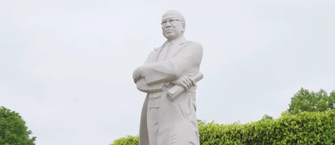 30年·30人丨林文镜：矢志为家乡“造血”的爱国侨领