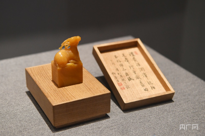 一饱眼福！“寿山田黄石精品展”在福州南公园开幕