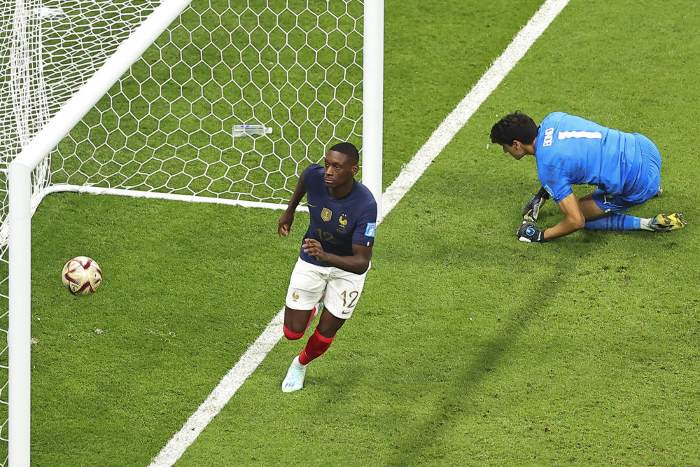 法国队连续两届世界杯闯进决赛