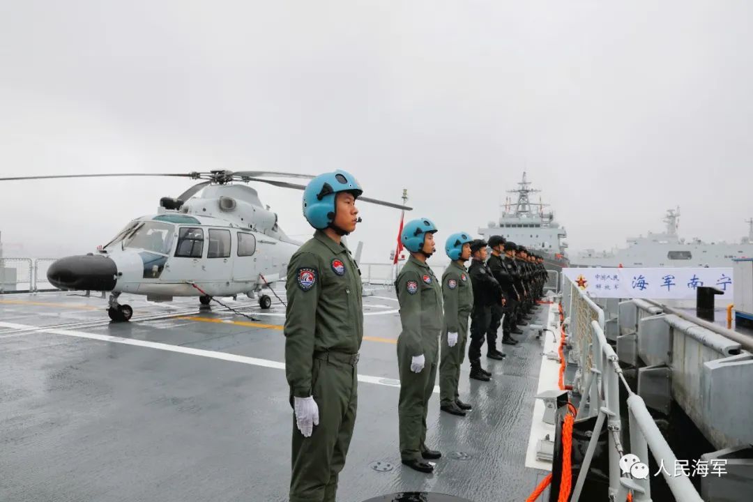 中国海军第43批护航编队起航奔赴亚丁湾