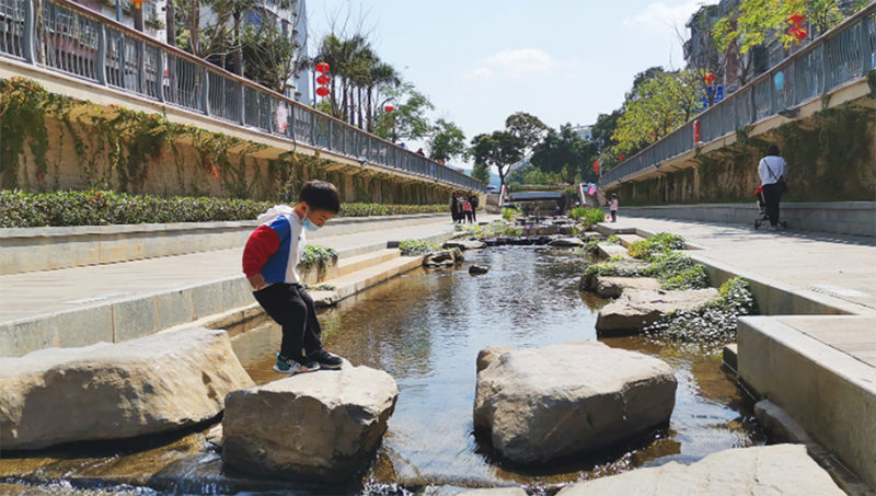 郑州通报“河道贴瓷砖”情况：河道挂贴花岗岩造价约650万元