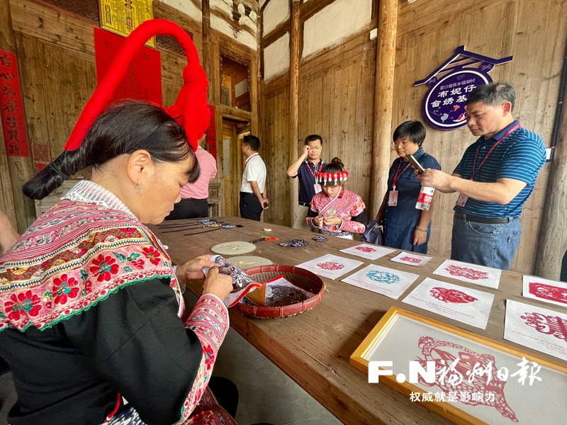 全省民族团结进步互观互学活动在福州举办