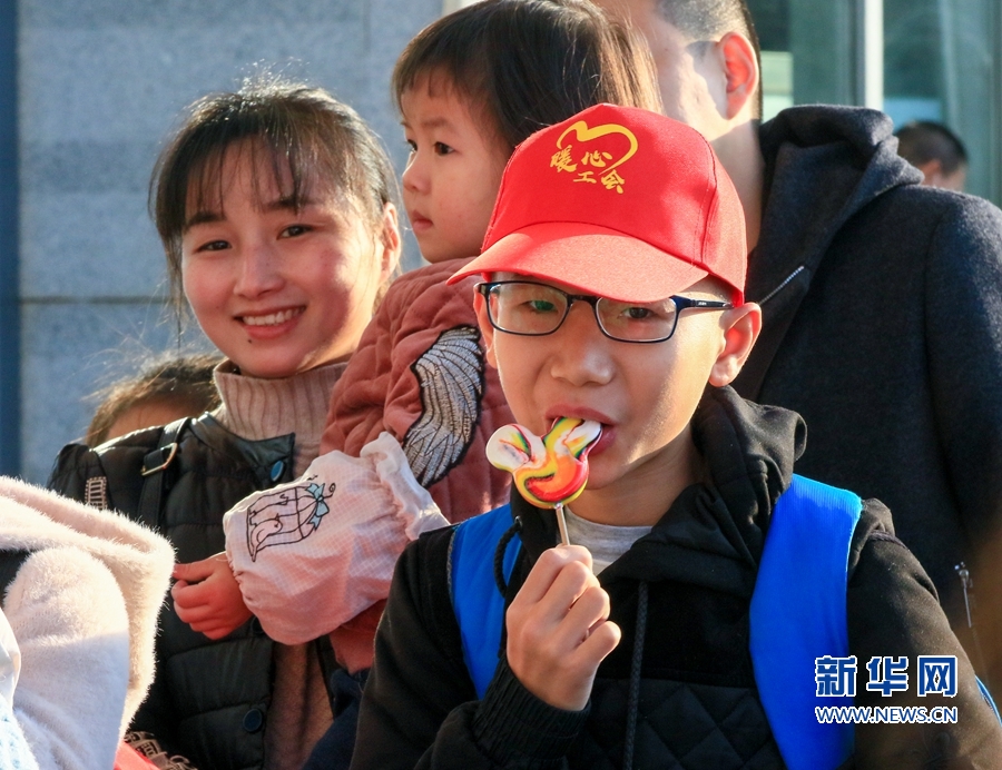 泉州：“小候鸟”暖心回家