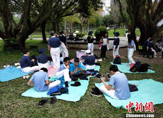 台北举办“蔬食无痕野餐日”响应“世界地球日”
