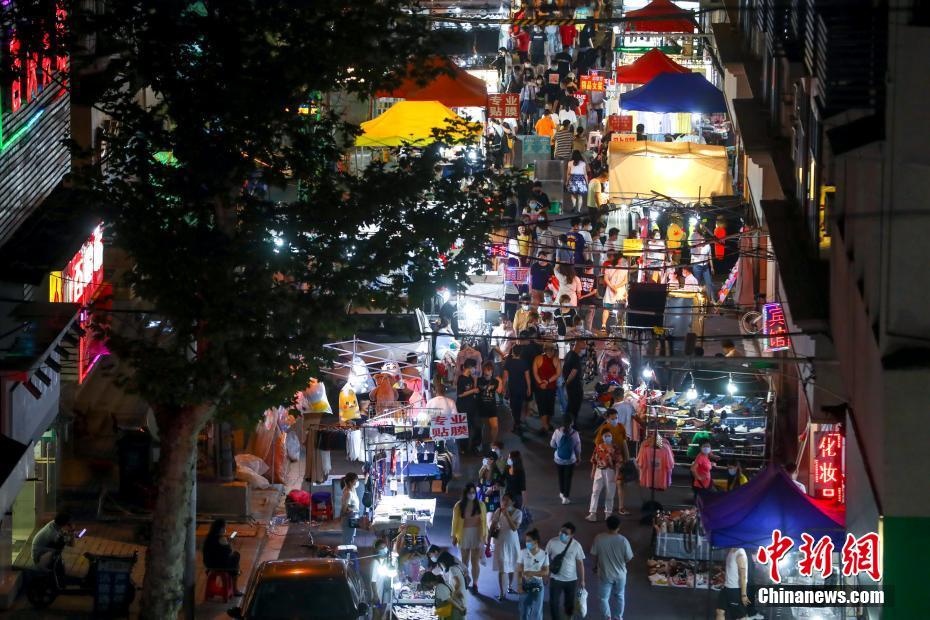 武汉夜市人气渐旺