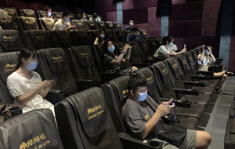 0点,杭州这家影院全国首映,满座!今天共开53家影院,名单来了!