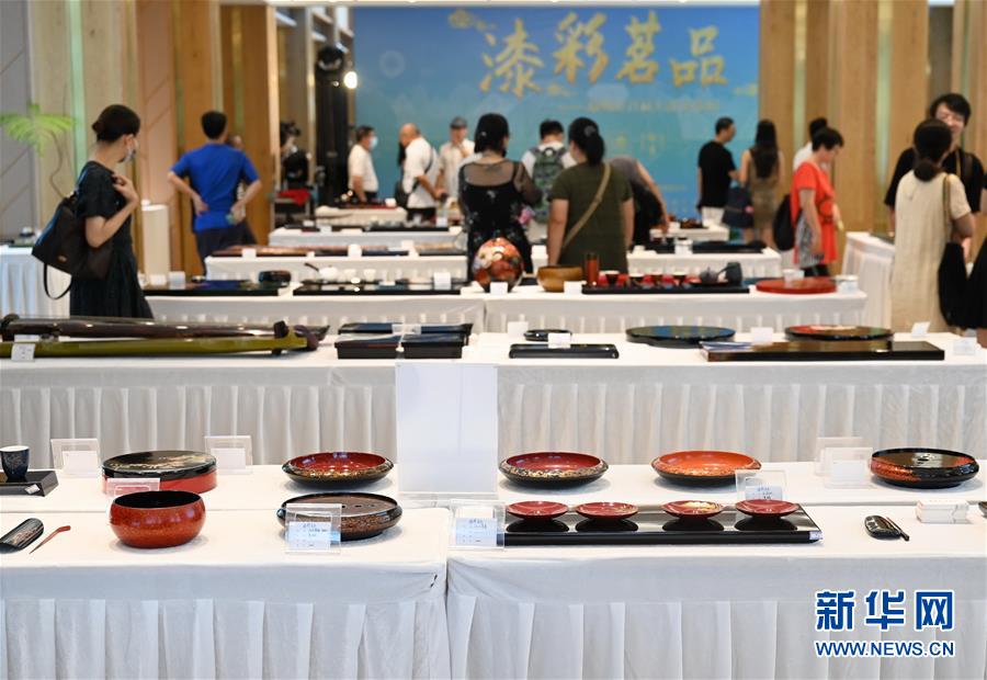 福州举办大漆茶器展