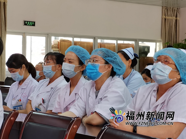 “致敬新时代最可爱的人”中国医师节主题公益活动在福州举行