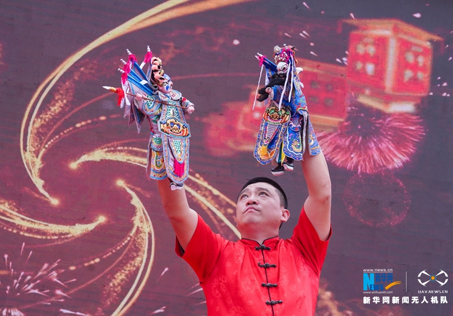 福建：土楼人家庆丰年