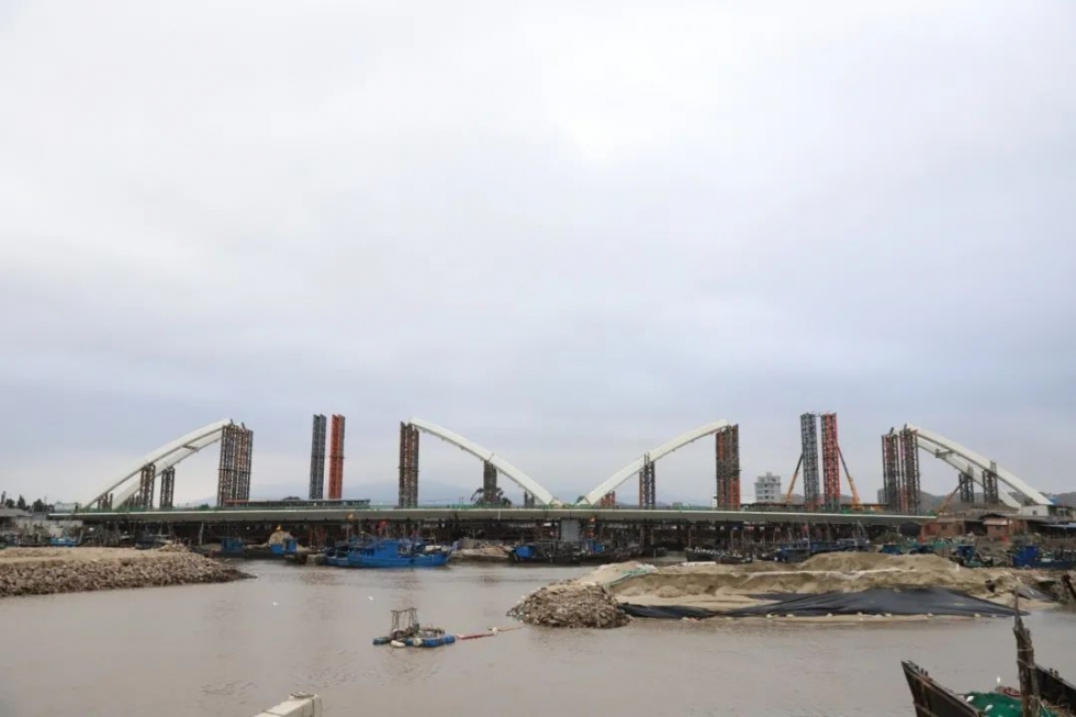 滨海新城首座沿海景观桥预计元旦通车