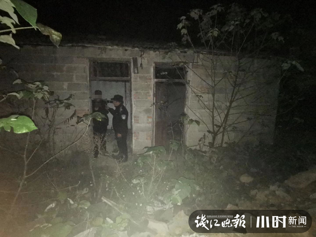 杭州一男子住在墓地15年 家人以为他已不在人世