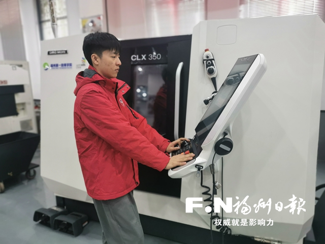 首届全国职业技能大赛福州选手获铜牌