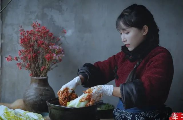 李子柒做泡菜竟遭韩国网友围攻，这个“第一”中国必须争！