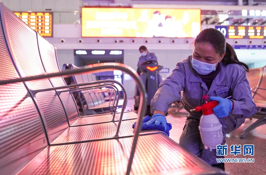 福州火车站：全面卫生消毒 打造平安春运