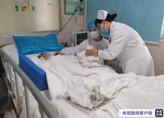 1月大婴儿去世 父母这个决定让另2名儿童获新生