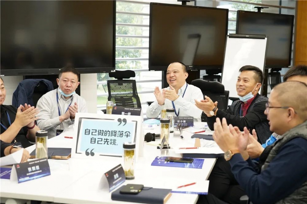 支书叶小明：探索非公党建新路径的先锋