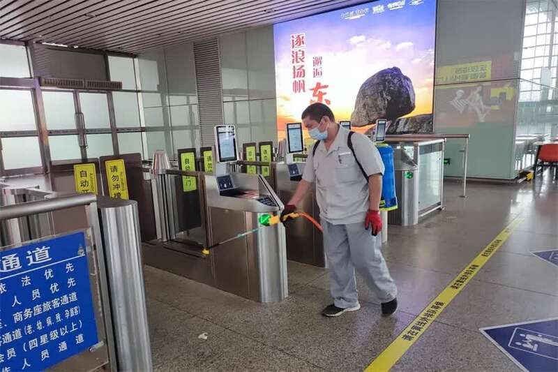 福州火车站全力做好疫情防控保障旅客安全出行