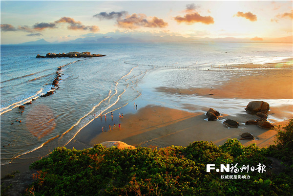 滨海新城岸段入选2021美丽海湾优秀案例 