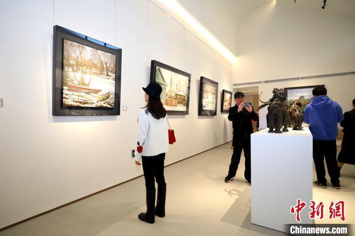 俄罗斯人民艺术家作品展在厦门启幕