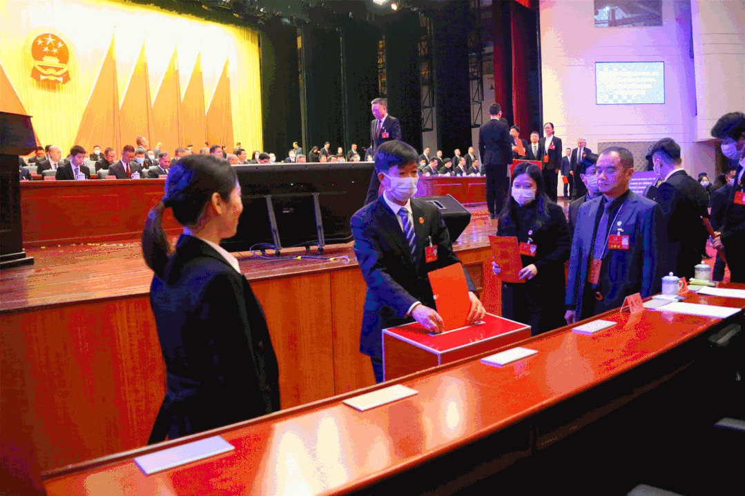 赵峰当选长乐区人大常委会主任 廖海军当选长乐区人民政府区长