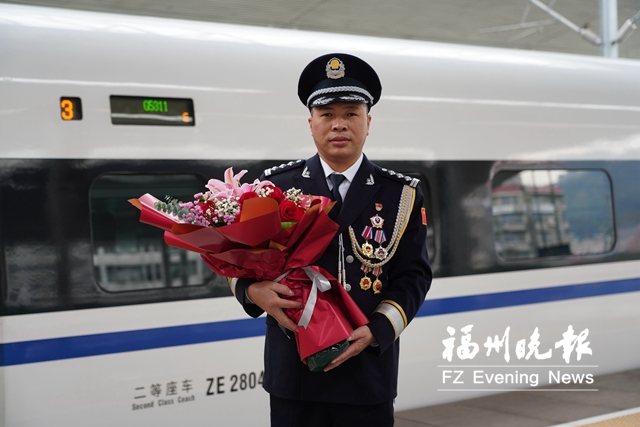 “公安楷模”杨仁德：22年查获违法犯罪人员1600余名