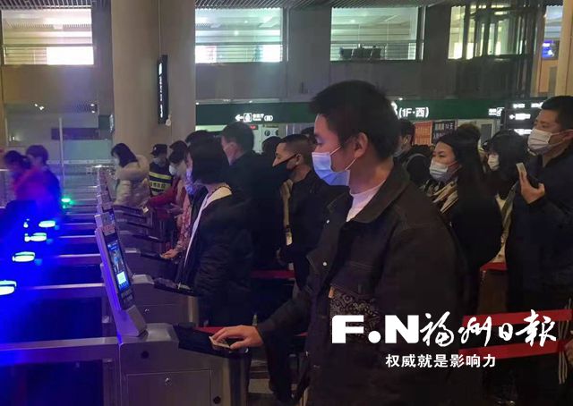 一刷即可，3秒通过！福州​智能防疫闸机让旅客出站更便捷
