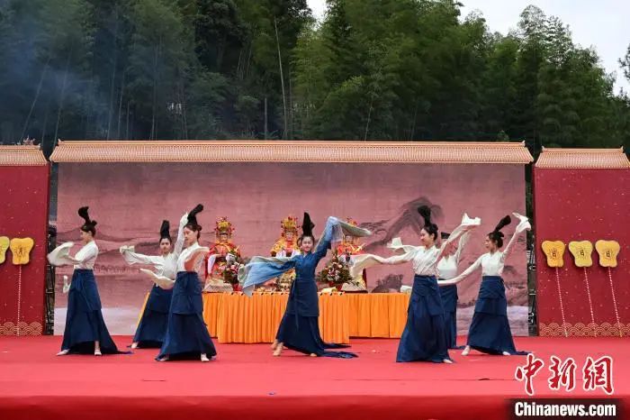 第二届海峡两岸陈靖姑信俗文化节开幕