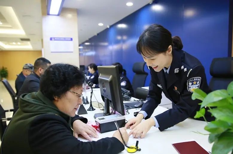 2021年全国市场监管部门为消费者挽回经济损失55.5亿元