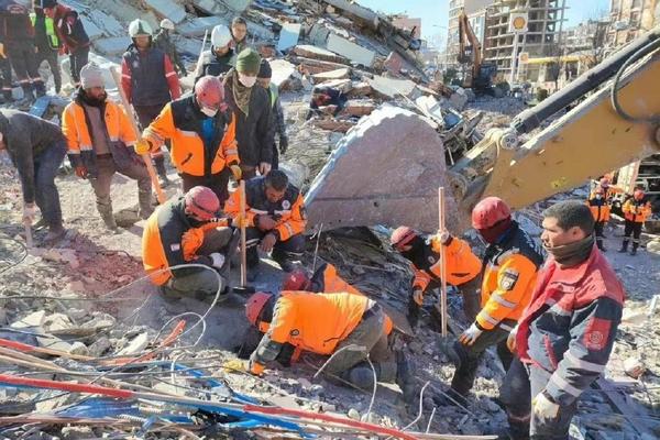 比震灾更让叙利亚痛心的，是美国的无情