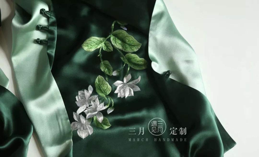 福州80后美女设计师设计出“会思考”的仙气旗袍