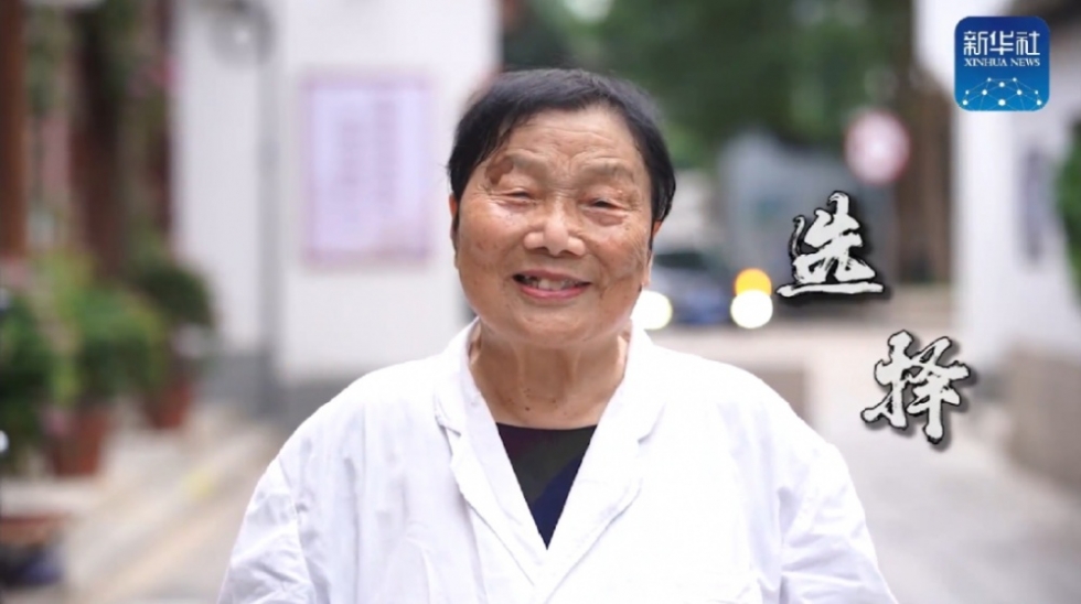 新华社关注福州这位退休老医生！27年造福数万人次！