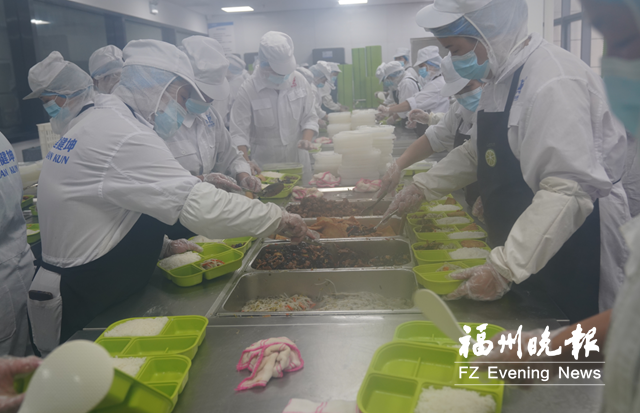 突击检查团餐企业 保障学生用餐 突击检查团餐企业 保障学生用餐