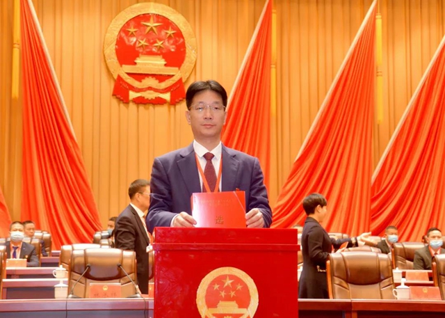 林承祥当选连江县人大常委会主任 高双成当选连江县人民政府县长