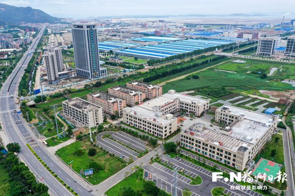 人大代表热议工业（产业）园区标准化建设