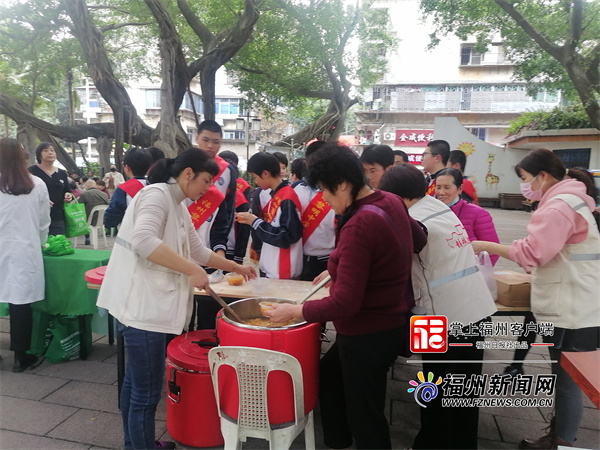 福粥敬孝 共话感恩