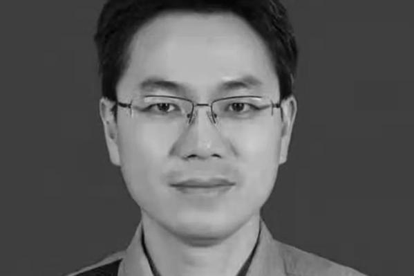 送别英雄！他在接娃路上下井救出两人，自己却再也没能上来……