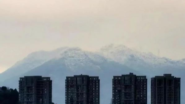 福州人在市区能看到雪山