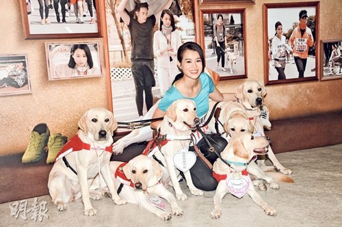 胡杏儿工作太忙没时间谈恋爱:他没有埋怨我(图) 胡杏儿工作太忙没时间谈恋爱:他没有埋怨我(图)