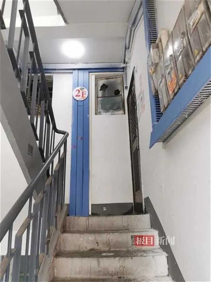身中15刀仍紧追歹徒，民警邱建军英勇牺牲