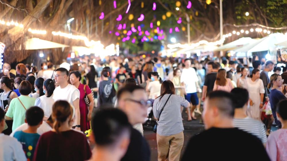 千城百县看中国｜福州鼓楼：夏日烟火气 点亮夜经济